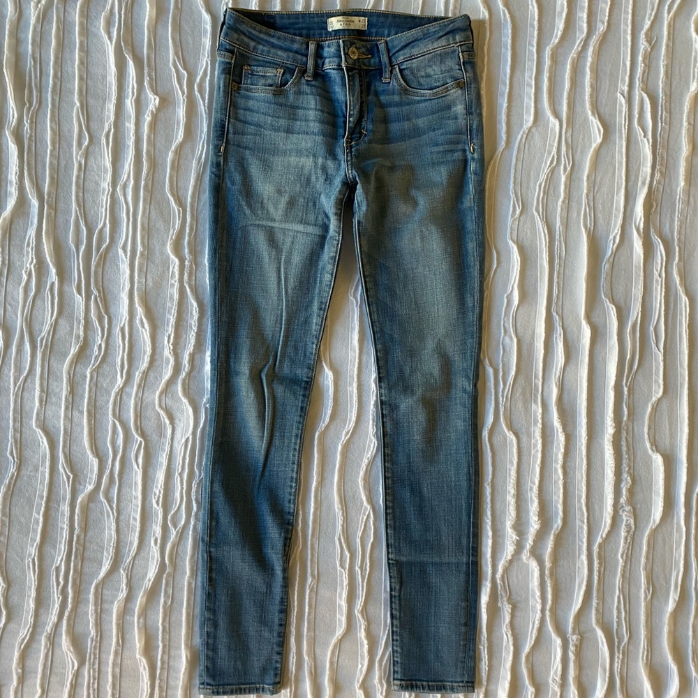 Women’s jeans